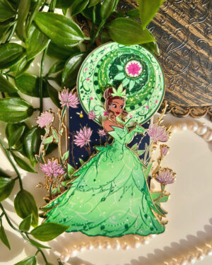 Nouveau Tiana In hand